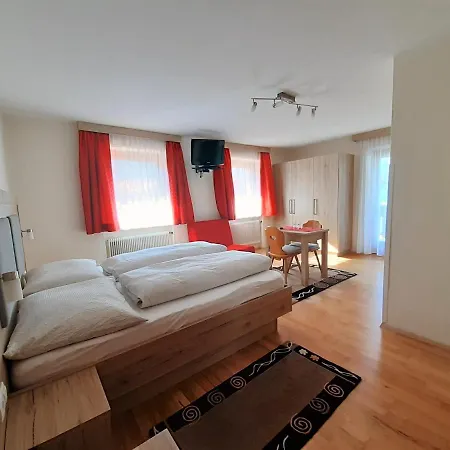 Haus Christine * 富尔普梅斯