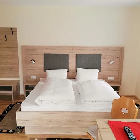 Haus Christine 富尔普梅斯