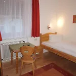 Haus Christine * 富尔普梅斯